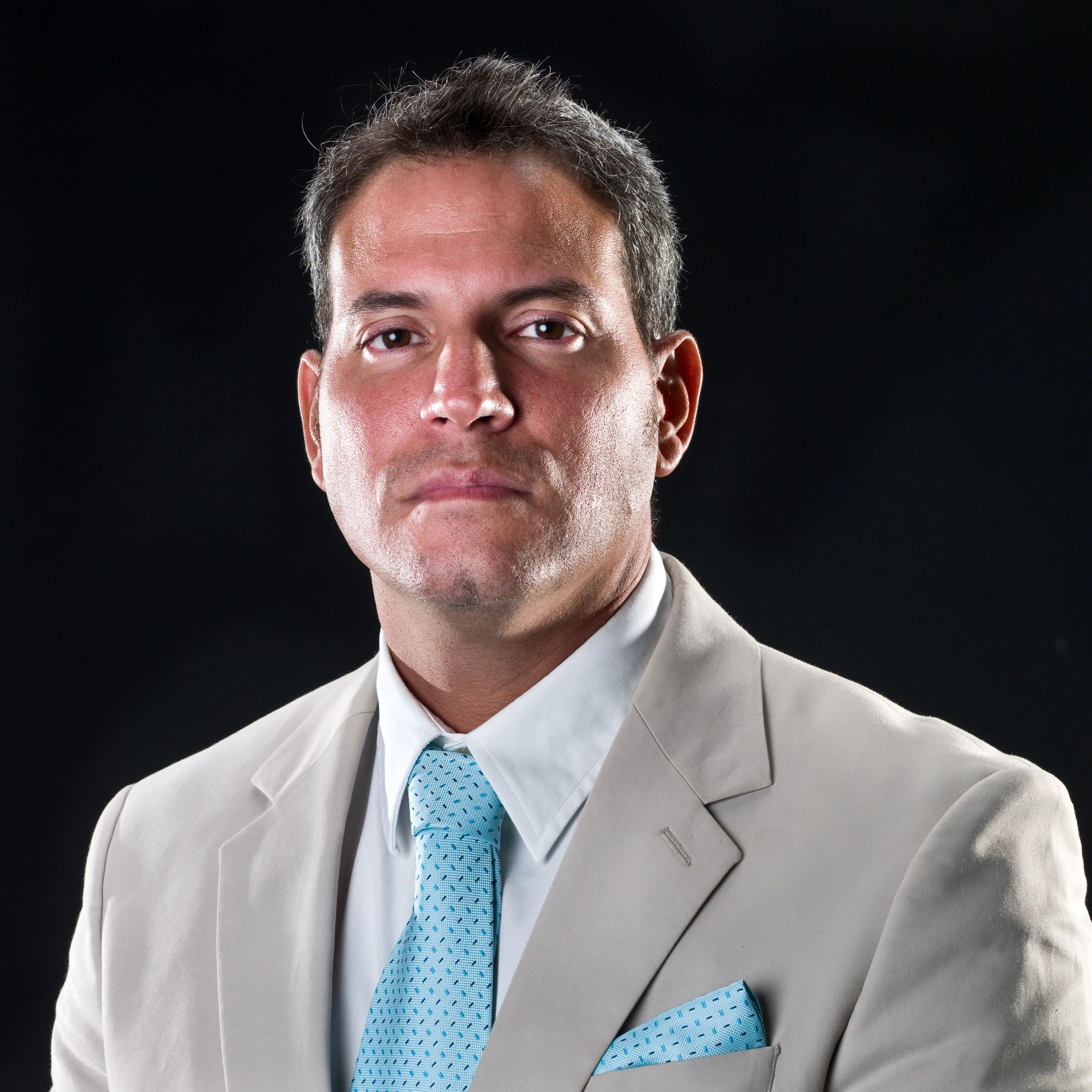 Portrait representing the editorial desk